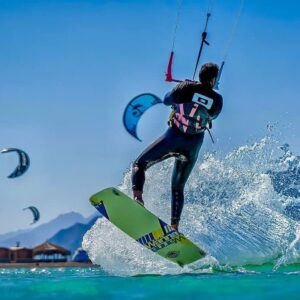 Cursos de Kitesurf Salto de Kitesurf